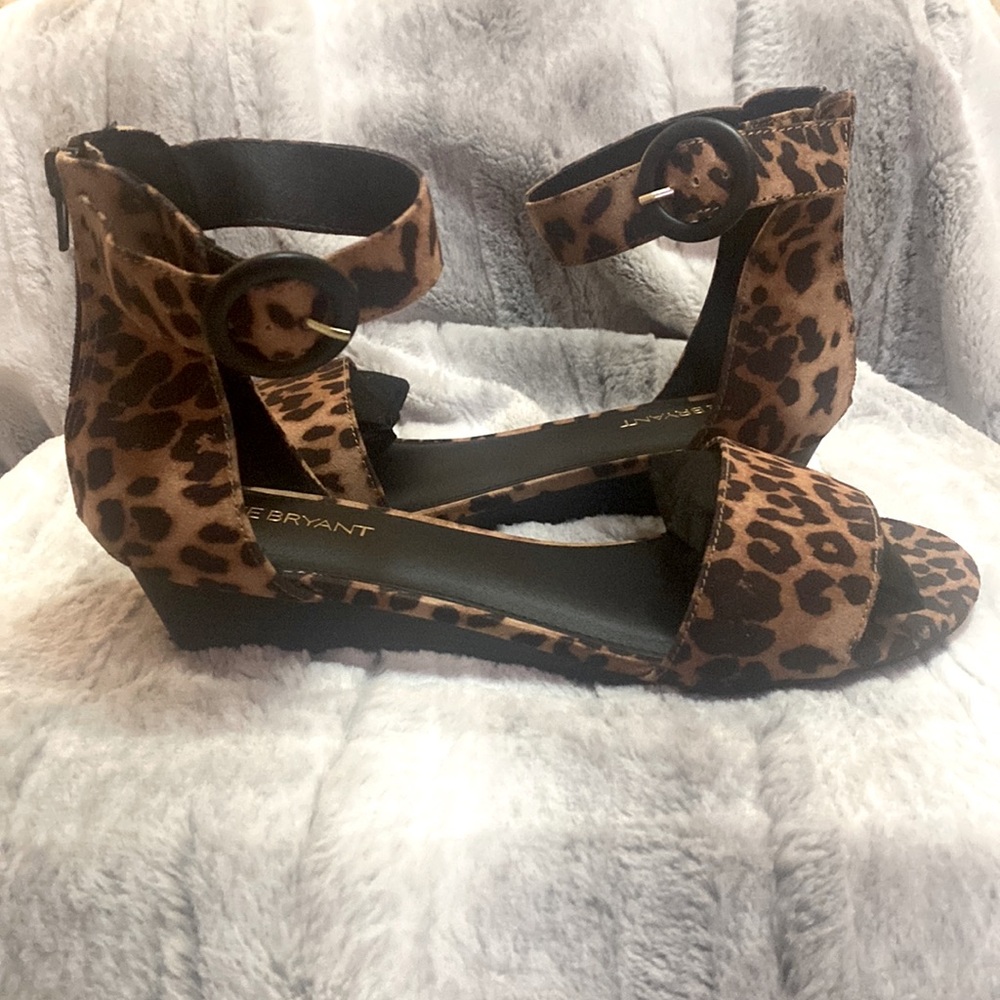 Lane Bryant Leopard Open Toe Wedged Sandals. 9W, 1 1/4inches. LIKE NEW